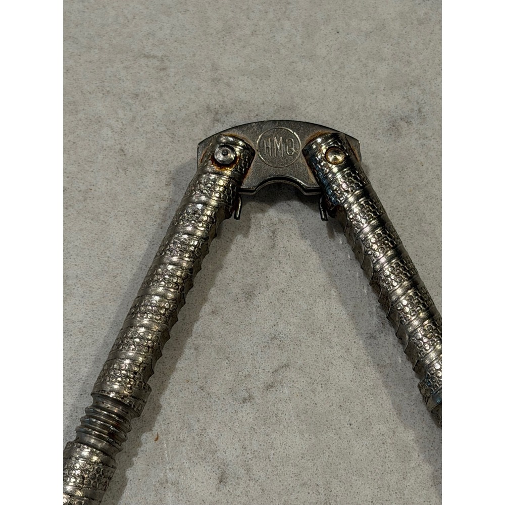 Vintage HMQ Silver Tone Metal Nutcrackers Set of 3 Textured Handles Kitchen Tool - Picture 5 of 9